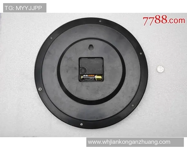 足球明星卧室石英钟的魅力与时尚设计完美融合的生活艺术品 足球明星卧室石英钟的魅力与时尚设计完美融合的生活艺术品