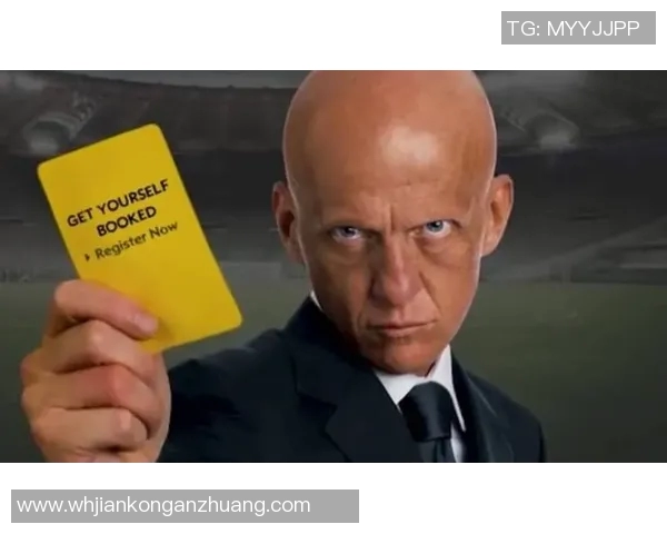 德国足球明星光头的传奇人生与赛场风采揭秘 德国足球明星光头的传奇人生与赛场风采揭秘