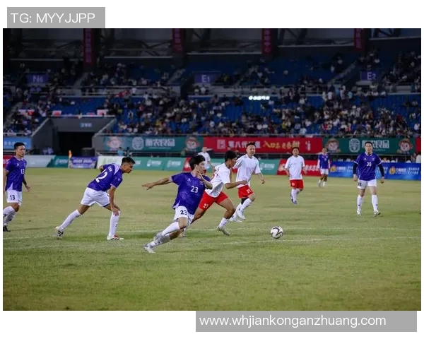 香港足球明星队赴青海展开友谊赛活动助力地方足球发展与交流